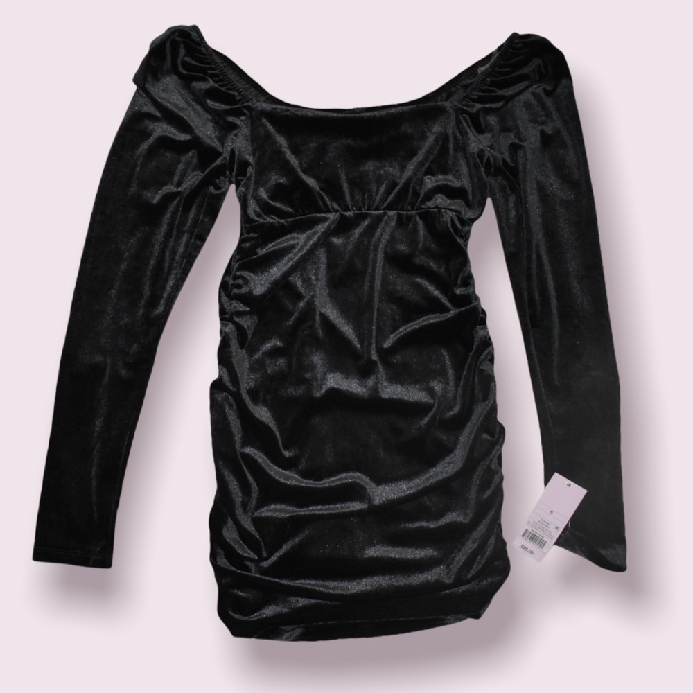 Black long sleeve dress